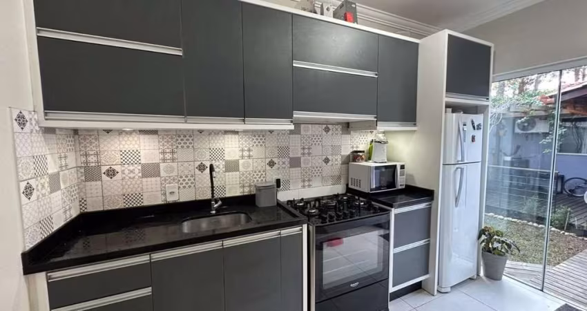 Casa à venda, 2 quartos, 2 vagas, Rio Vermelho - Florianópolis/SC