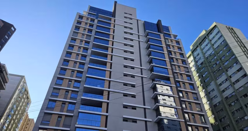 Apartamento para Venda em Curitiba, Água Verde, 3 dormitórios, 3 suítes, 3 banheiros, 3 vagas