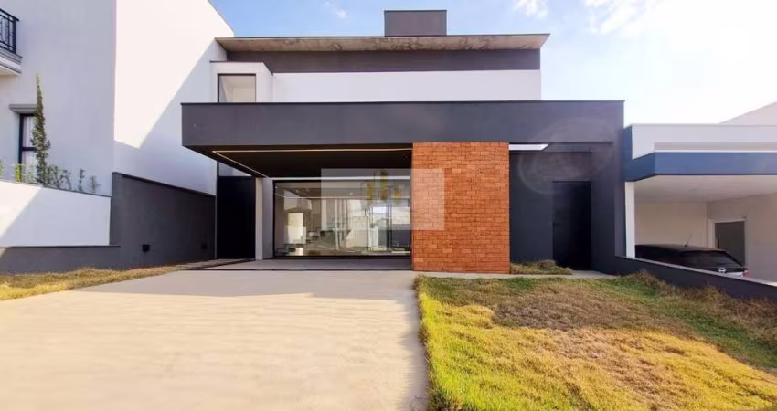 Casa em Condomínio à Venda, em Indaiatuba/SP