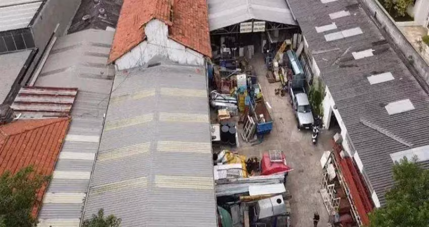 Barracão / Galpão / Depósito à venda na Rua Olímpio Portugal, Mooca, São Paulo