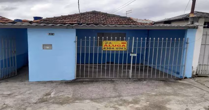 Casa com 2 quartos para alugar na Rua Almirante Alexandrino, Vila Invernada, São Paulo