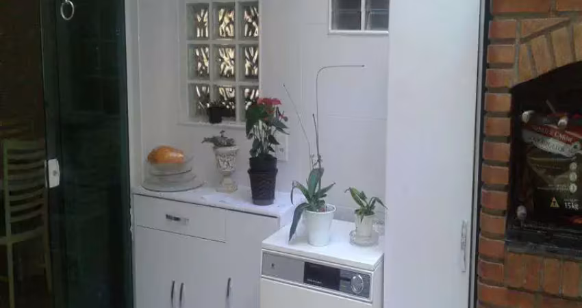 Casa com 3 quartos à venda na Rua Cambará, Vila Bertioga, São Paulo