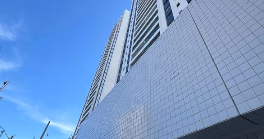 Apartamento de Alto Padrão com Vista para o Mar em Petrópolis
