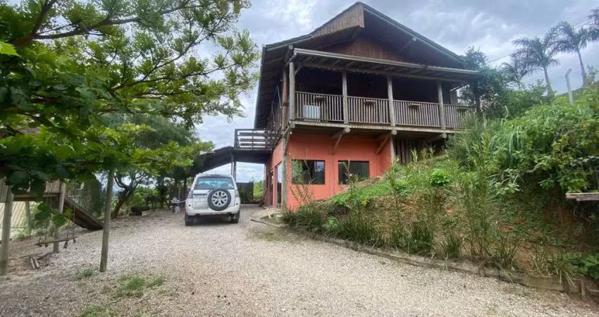 Casa de campo á venda no bairro timbé com 190m² possuindo 2 dormitórios
