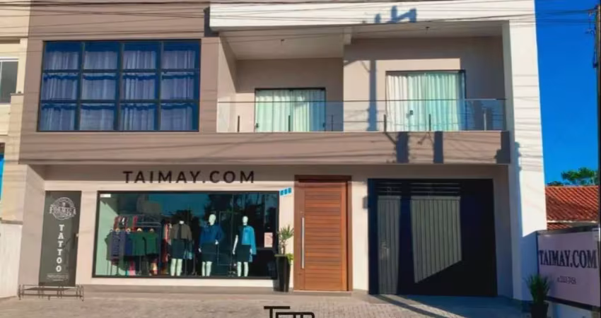 Casa com salas comerciais a venda com 361m², 3 dormitórios, 1 vaga de garagem
