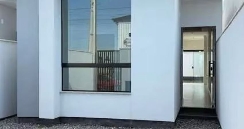 Casa á venda com 56m² no bairro joáia em tijucas, 2 dormitórios, 1 suíte,garagem