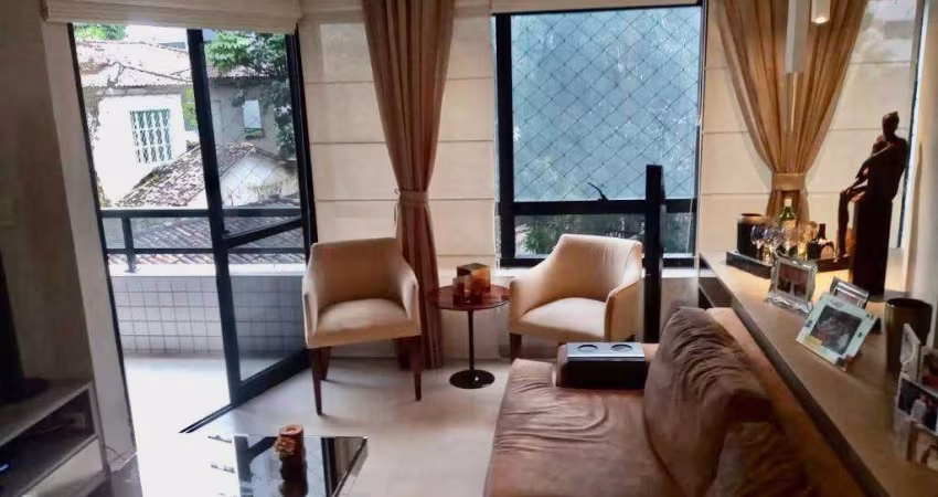 Excelente apartamento, 114M; 4 quartos, sendo 2 suítes, lavabo, dependência completa e 2 garagens,