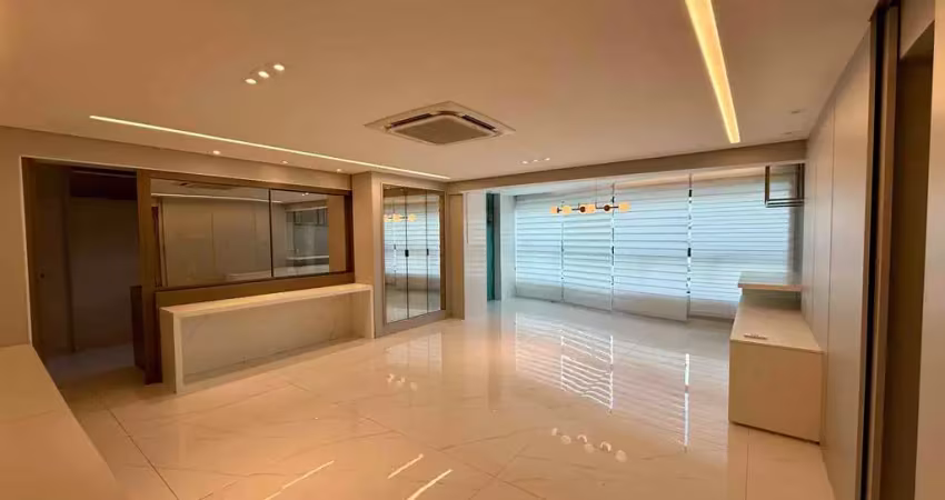 Exclusivo apartamento de luxo; à venda; 158m²; 4 suítes, uma master com closet, dependência complet