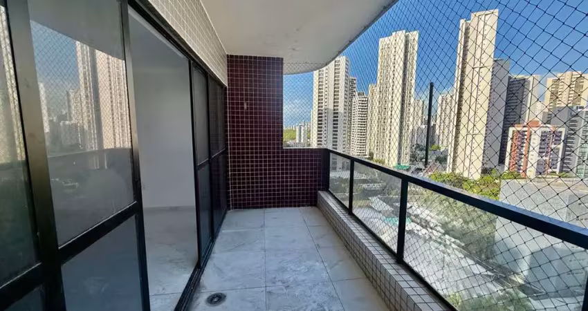 Apartamento reformado à venda, 131m; sala para 2 ambientes,; 3 quartos, sendo 1 suíte; varanda; dep
