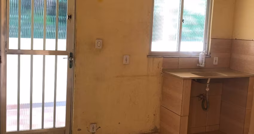 4 Casas a venda com 1 quarto cada no Pilar