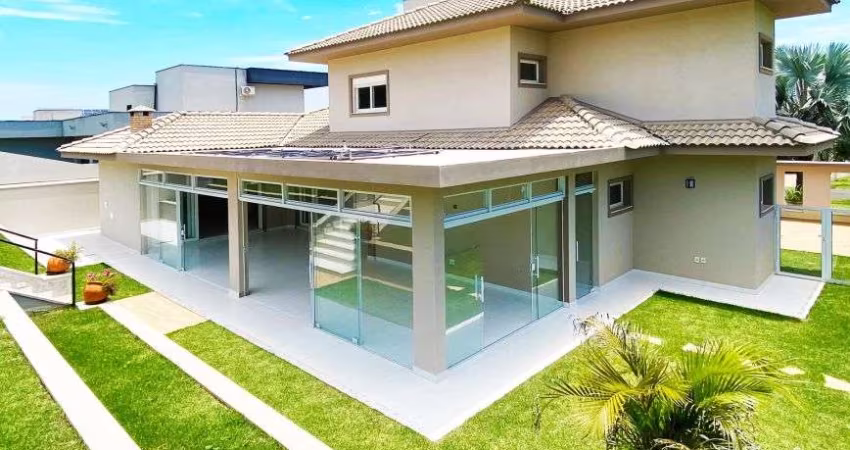 Linda Casa em Salto, 383m², terreno de 1000m², 4 Suites, piscina e 4 vagas