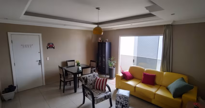 Apartamento 3 quartos, suíte, 2 vagas cobertas, bairro Diamante, BH