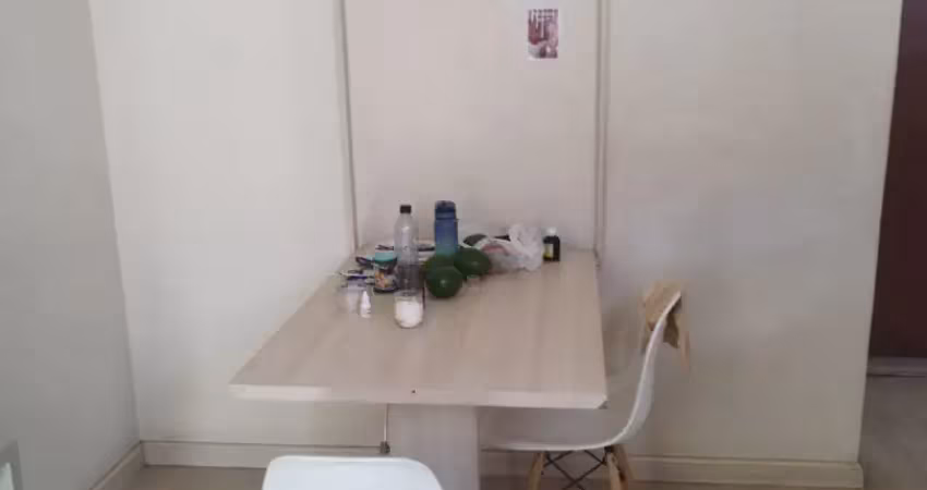 Apartamento 2 quartos, 1 vaga, armários, bairro camargos, belo horizonte/mg