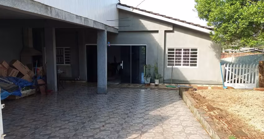 Excelente casa com 167 m² averbada, uma quadra da rod. minérios