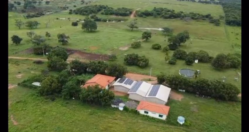 Vendo fazenda há 90 kms de Barreiras BA. 1 mil ha. ver descrição