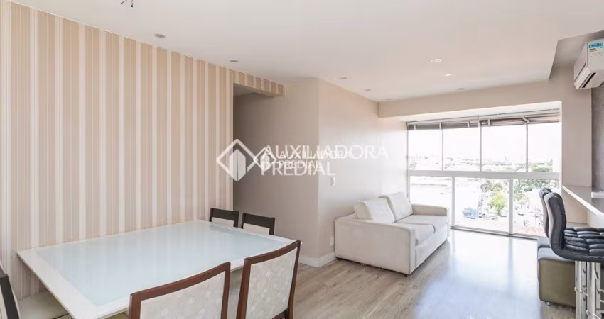 Excelnete apartamento de 2 quartos no Rossi Fiateci