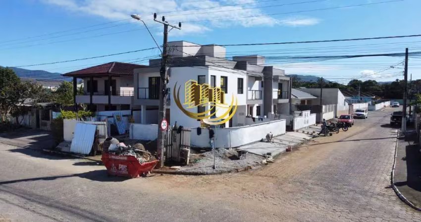Sobrado à venda, no bairro forquilhas, são josé-sc, com 2 quartos, sendo 2 suítes, com 1 vaga