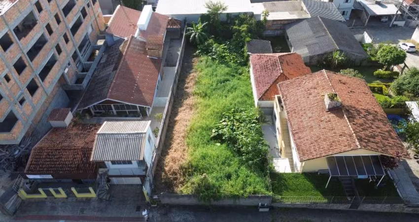 Terreno para aluguel, no Bairro Serraria, São José-SC, com , , com