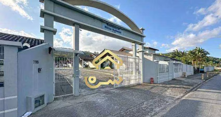 Casa à venda, no Bairro Forquilhas, São José-SC, com 2 quartos, sendo , com 1 vaga