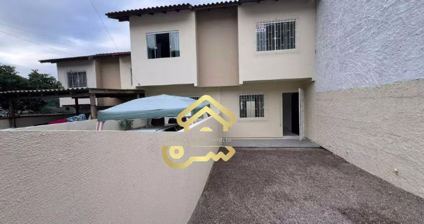 Sobrado à venda, no Bairro Potecas, São José-SC, com 2 quartos, sendo , com 2 vagas