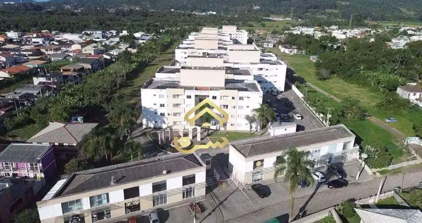 Apartamento à venda, no Bairro Aririú da Formiga, Palhoça-SC, com 2 quartos, sendo , com 1 vaga