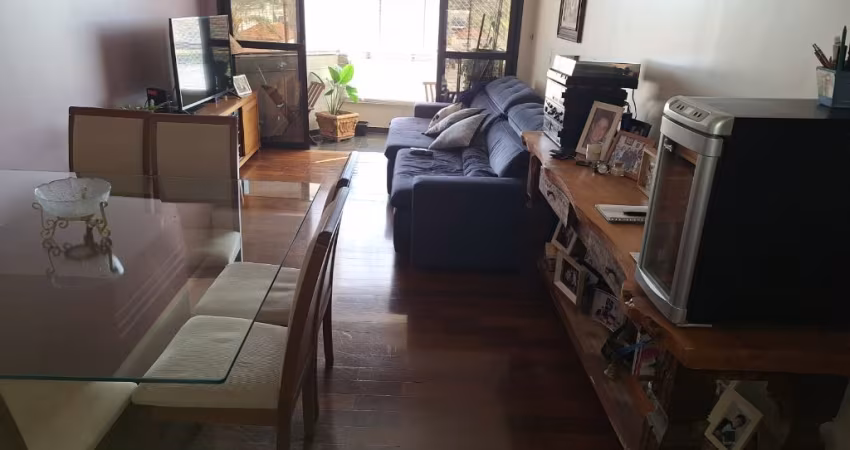 Apartamento 03 dormitórios no Centro