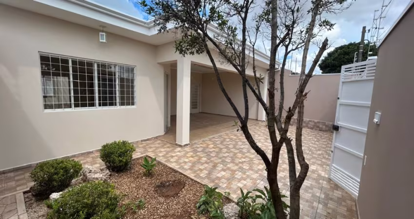 Casa a Venda Pronta para morar - Jardim Itamaraty