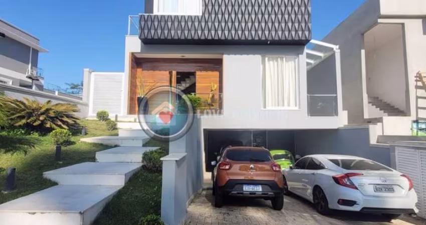 Casa à venda no Residencial Real Park - Arujá/SP