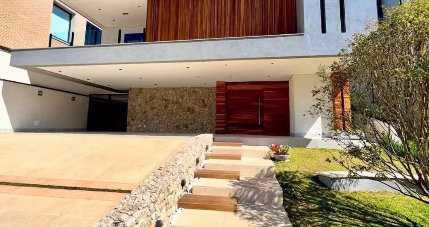 Casa Alto Padrão à Venda no Condomínio Arujá Hills III
