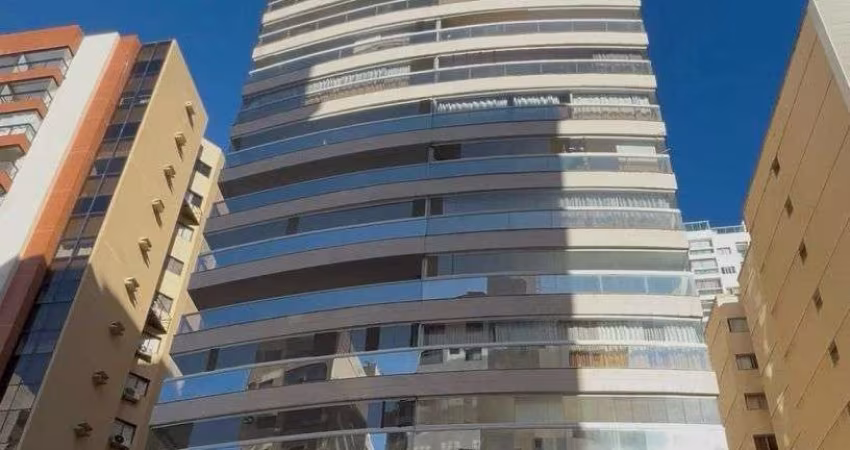 Oportunidade com 2 suítes a uma quadra da Praia da Costa!