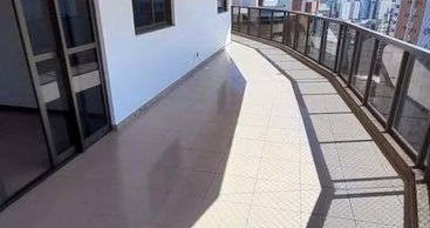 Apartamento com 120m² e varanda gigante no Parque das Castanheiras!
