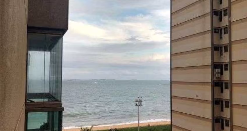 Apartamento na quadra do mar e com bela vista na Praia da Costa!!!
