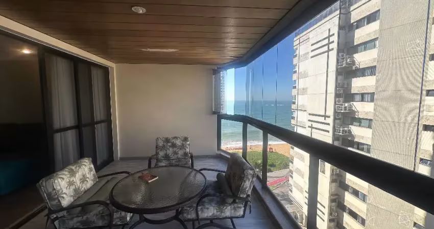 Apartamento espetacular com 300m², prédio frente mar na praia da costa!