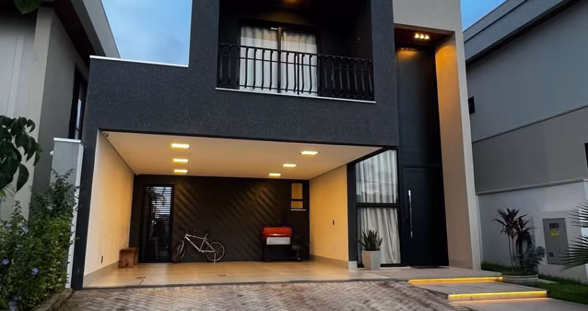 SOBRADO COM 4 SUÍTES À VENDA, 275m2 - FLORAIS DO PARQUE