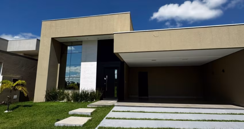 CASA COM 3 SUÍTES À VENDA, 211m2 - FLORAIS DA MATA