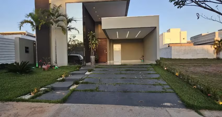 Casa com 3 quartos à venda na Avenida das Palmeiras, 1, Jardim Imperial, Cuiabá