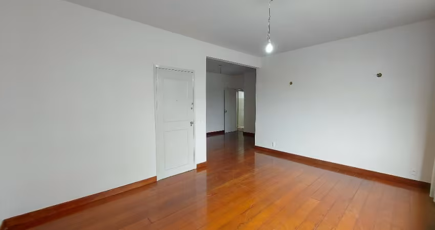 Apartamento no Ingá de 3 quartos
