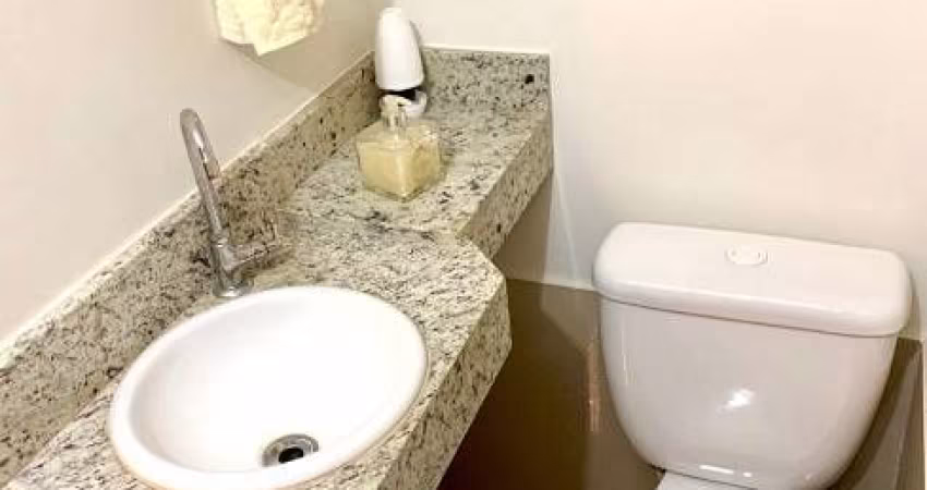 Casa com 3 Quartos, 2 Banheiros e 2 Vagas – Excelente Localização!