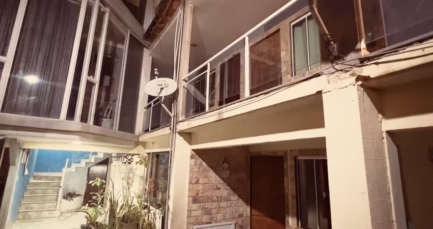 R$240.000- casa de 2 quartos no peró