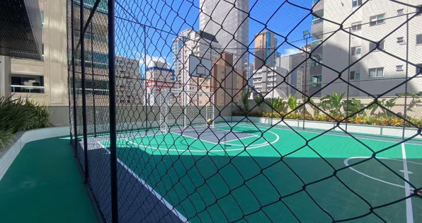 Apartamento com quadra de futebol, lazer completo em Itapema SC