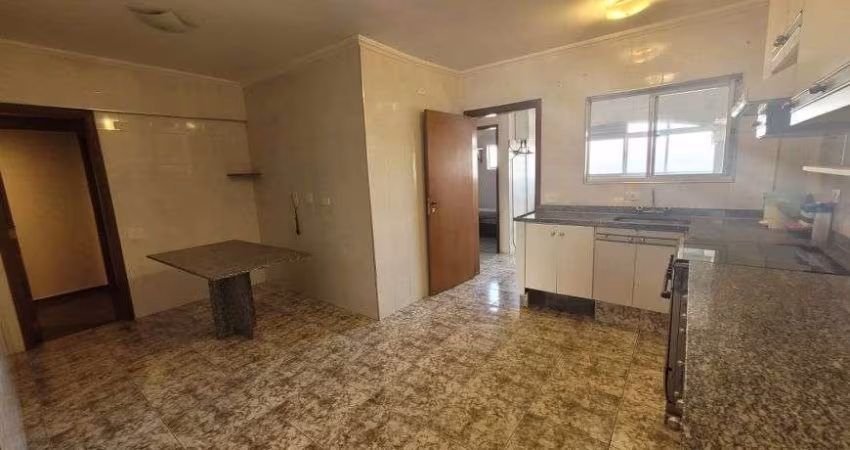 Imóvel para aluguel possui 211 metros quadrados com 4 quartos em Vila Morumbi - São Paulo - SP