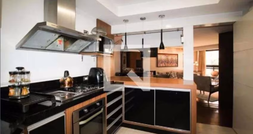 Imóvel para aluguel possui 120 metros quadrados com 2 quartos em Moema - São Paulo - SP