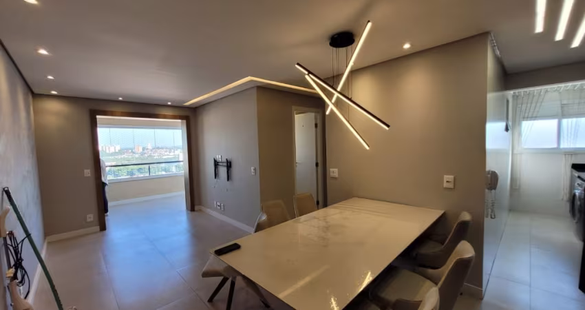 O imóvel está localizado no bairro Vila Emir possui 60 metros quadrados com 2 quartos sendo 1 suíte e 2 banheiros Possui espaço jardinado, academia, espaço para festas, espaço gourmet, parquinho infan