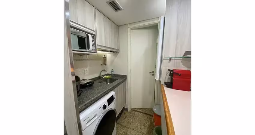 Flat com 1 quarto à venda na Avenida Ibijaú, 364, Moema, São Paulo