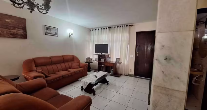 Sobrado com 3 dormitórios à venda, 144 m² por R$ 700.000 - Vila Formosa