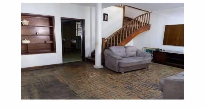 Sobrado 5 quartos ,2 vagas, 3 banheiros, edículas à venda, 200 m² por R$ 800.000 - Mooca - São Paulo/SP