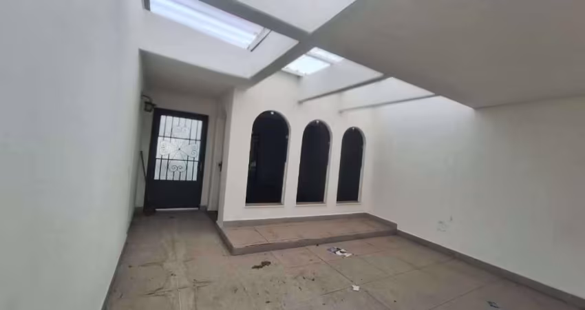 Sobrado com 3 dormitórios para alugar, 180 m² por R$ 4.100/mês - Mooca