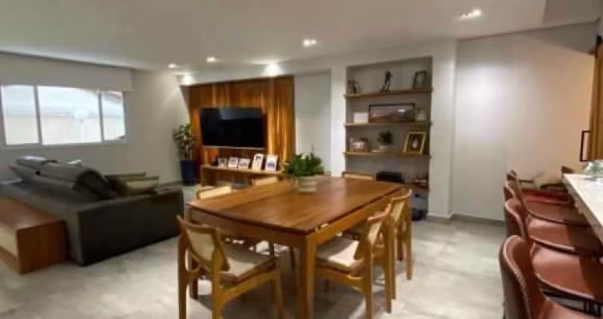 Sobrado com 3 suites e 4 vagas, 320 m² por R$ 2.100.000 - Vila Formosa