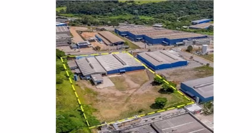 Galpão com 3857 m² construídos- Distrito Industrial Alfredo Relo - Itatiba/SP
