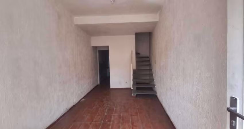 Sobrado com 2 dormitórios à venda, 62 m² por R$ 320.000 - Água Rasa -